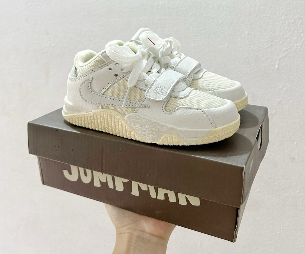 Youth Running Weapon Travis Scott x Jordan Jumpman Jack TR White Shoes 018